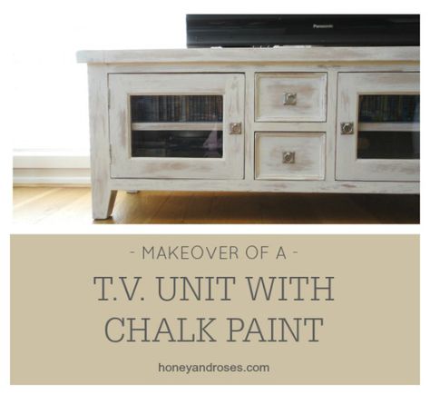 White Chalk Paint TV Console Makeover Farmhouse Painted Furniture, Painted Tv Stand, White Chalk Paint Furniture, Organization Xiii, Painting Furniture Ideas, Chalk Paint Diy, Entertainment Center Makeover, Entertainment Center Redo, Earthy Living Room