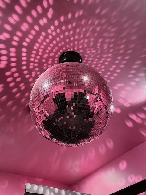 Disco ball in a pink room Disco Ball Pink Aesthetic, Disco Pink Aesthetic, Pink Mirrorball Aesthetic, Disco Barbie Aesthetic, Pink Corporate Aesthetic, Pink Disco Bathroom, 90s Disco Aesthetic, Barbie Party Aesthetic, Pink Disco Ball Aesthetic