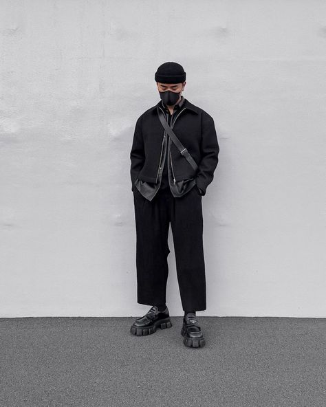 Monochromatic Black Outfit Men, Berlin Mens Street Style, Prada Boots Outfit Men, Techno Wear Men, Berghain Outfit Man, Black Monochromatic Outfit Men, Techno Rave Outfit Men, Techno Outfit Men, Berlin Fashion Men