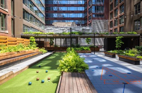 The Ultimate Amenity: Connecting with Nature in an Urban Setting - Mansion Global Multifamily Outdoor Amenities, Rooftop Landscape, Entrance Signage, Kitchen Luxury, Connecting With Nature, Kitchens Luxury, Living Walls, Hell's Kitchen, Mental And Physical Health