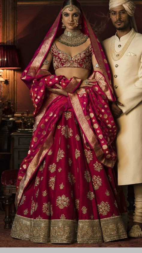 Sabyasachi bride in magenta colour lehenga teamed with magenta benarasi dupatta - royal and classy | wedding inspiration | wedding venues in Mumbai | wedding blogs | wedfine.com | Sabyasachi Bridal, Sabyasachi Bride, Bridal Dupatta, Lehenga Red, Indian Bride Outfits, Bridal Lehenga Collection, Indian Bridal Lehenga, Designer Bridal Lehenga, Bridal Lehenga Red