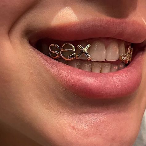 Letter Grillz, Grills Aesthetic, Fang Grillz, Pretty Teeth, Dental Jewelry, Grillz Teeth, Diamond Teeth, Custom Grillz, Dope Jewelry Accessories