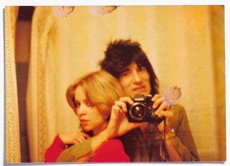 Jo Wood, Rollin Stones, Ronnie Wood, Stone World, Small Faces, Retro Photo, Keith Richards, Latest Books, California Dreaming