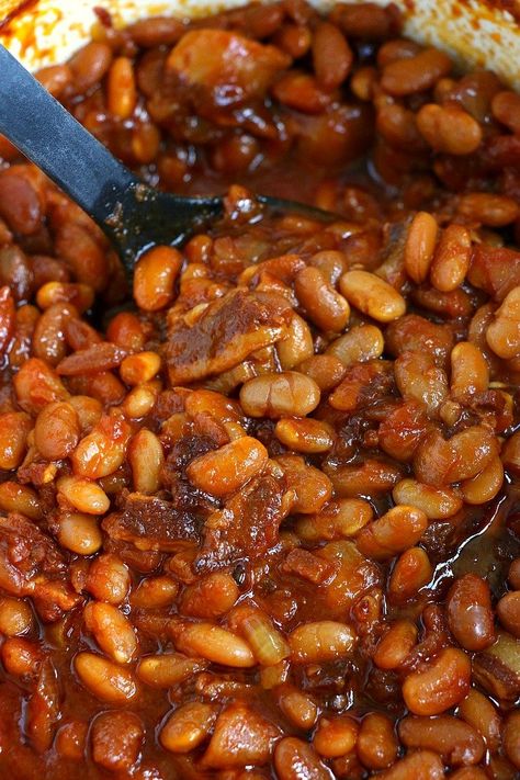 Crockpot Baked Beans Recipes with Dry Beans - From Scratch Baked Beans Recipe Crockpot, Crockpot Baked Beans, Crockpot Sides, Homestyle Meals, Beans Recipe Crockpot, Bake Beans, Baked Beans From Scratch, Southern Baked Beans, Dry Beans Recipe