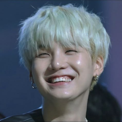 Yoongi Cute Photos, Min Yoongi Cute, Yoongi Cute, Suga Icons, Suga Icon, Min Yoongi Wallpaper, Smile Icon, Suga Bts Swag, Min Yoongi Bts