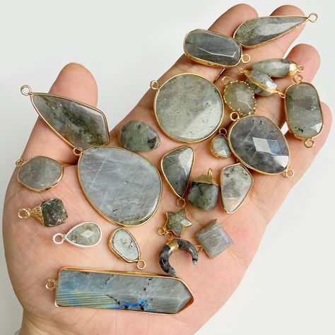 Natural Labradorite Stone Charm Pendant Gem Labradorite Pendants for Diy Jewelry Making Necklace Earring Accessories, Jewelry Making Necklace, Labradorite Jewelry, Labradorite Pendant, Labradorite Stone, Diy Jewelry Making, Semiprecious Stones, Charm Pendant, Labradorite