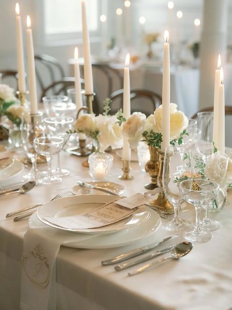 A White Rose Wedding - David Austin Wedding and Event Roses Rose Wedding Table Decor, Wedding Bud Vases, David Austin Wedding, White Rose Wedding, Classical Wedding, Ivory Wedding Flowers, Austin White, Wedding Roses, White Roses Wedding