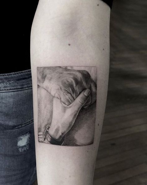 Tattoo Of Holding Hands, Hold Hands Tattoo, Realistic Hand Tattoo, Tattoos Of Hands Holding, Tattoo For My Grandma, Reaching Hands Tattoo, Tattoo Of Hands Holding Something, Tattoo Of Hands Holding, Holding Hands Tattoo Design