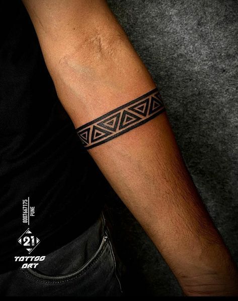 Maori Ankle Band Tattoo Men, Ankle Tattoo Men Band, Male Arm Band Tattoo, Tattoo Ideas For Men Band, Men’s Armband Tattoo, Band Arm Tattoo Men, Arm Bracelet Tattoo Men, Arm Band Tattoos For Men With Meaning, Men Armband Tattoo