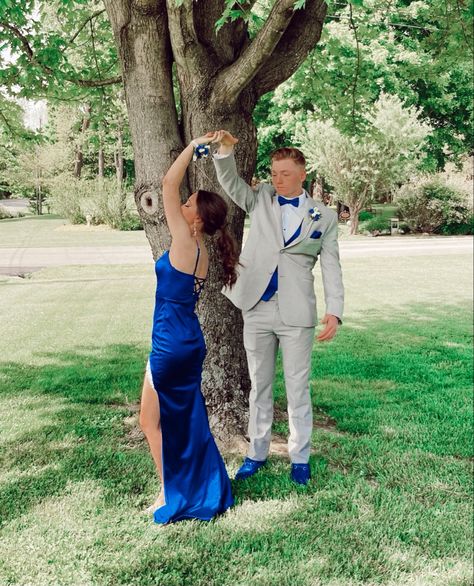 Royal Blue Prom Dress And Tux Grey Suits, Blue Suits For Prom, Royal Blue Prom Looks Couple, Prom Couples Blue Dress, Dark Blue Prom Couple Outfits, Royal Blue Prom Outfits For Couples, Blue Dress Prom Couple, Blue Semi Formal Outfit, Prom Couple Royal Blue