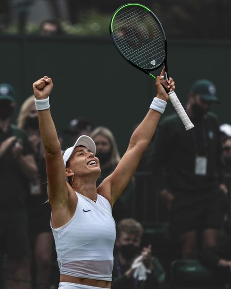 Carrie Soto Is Back, Tennis Girl Aesthetic, Tennis Lifestyle, Taylor Jenkins Reid, Tennis Pictures, Tennis Aesthetic, Pro Tennis, Tennis Champion, Tennis Life