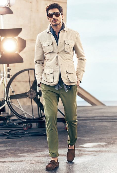 Surplus Style: Why You Need A Field Jacket This Summer #beige #clothing #outerwear #fashion #streetfashion #suit #gentleman #eyewear #blazer #cool Moda Safari, M65 Field Jacket, Green Chinos, Khaki Trousers, Cream Jacket, Khaki Jacket, Mens Fashion Blog, Safari Jacket, Safari Style