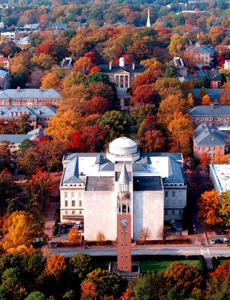 Unc Campus, North Carolina Colleges, North Carolina Chapel Hill, North Campus, Chapel Hill North Carolina, Semester Abroad, Unc Chapel Hill, Tar Heel, Queen's University