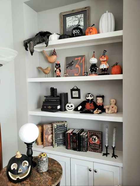 Cute Halloween Decorations Indoor Living Room, Halloween Wall Shelf Decor, Halloween Decorations Shelves, Halloween Party Living Room, Halloween Decorations Indoor Living Room, Halloween Shelves, Thrifted Halloween, Spooky Living Room, Luxury Halloween