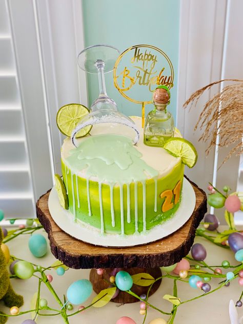 Patron Tequila Cake, Fun Cheesecake Recipes, 40th Birthday Cake For Women, Alcohol Birthday Cake, 21st Bday Cake, Taco Cake, Green Birthday Cakes, Margarita Cake, Margarita Party