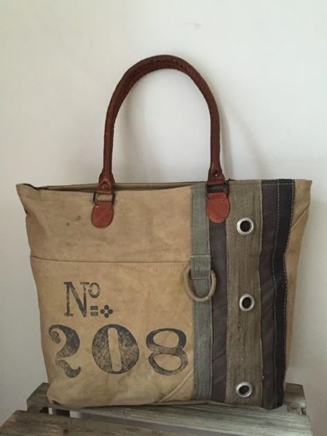 Vintage Canvas Bags, Sacs Tote Bags, Upcycled Bag, Tote Bags Sewing, Handmade Handbags, Jeans Bag, Jute Bags, Linen Bag, Vintage Canvas