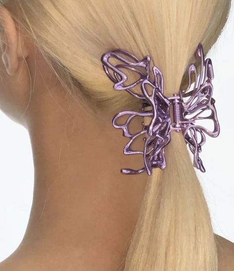 Hair Clamps, Butterfly Hair, Girly Jewelry, Pretty Hairstyles, Cute Hairstyles, Miu Miu, Hair Clip, Hair Inspo, Fashion Art