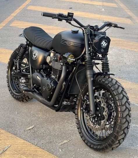 Scramble Motorcycle, Triumph Scrambler Custom, Kawasaki Cafe Racer, Custom Bikes Cafe Racers, Brat Bike, Best Motorbike, Triumph Bikes, Мотоциклы Cafe Racers, Cafe Bike