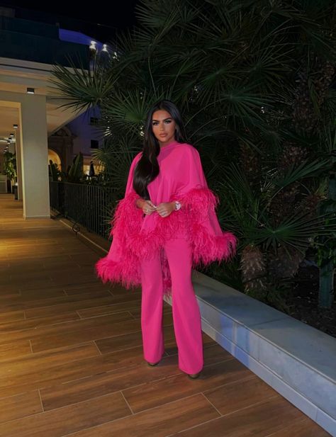 Kylie Set Hot Pink Dinner Gowns, Staple Wardrobe Pieces, Classy Dress Outfits, Special Occasion Outfits, Women Maxi, Maxi Gowns, Event Party, Women Set, Classy Dress