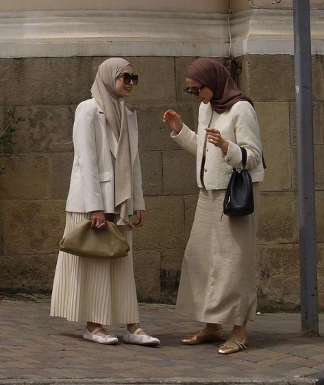 Aesthetic Hijabi Outfits, Summer Hijabi, Modest Outfits Muslim, Outfits Muslim, Modest Hijab, Modest Summer Fashion, Hijabi Fits, Hijabi Outfit, Organic Fashion