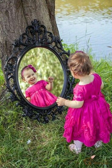 Infant staring into mirror Easter Pics, Photo Bb, Toddler Photoshoot, Kind Photo, 1st Birthday Pictures, 1st Birthday Photoshoot, First Birthday Pictures, Toddler Photos, Toddler Photography