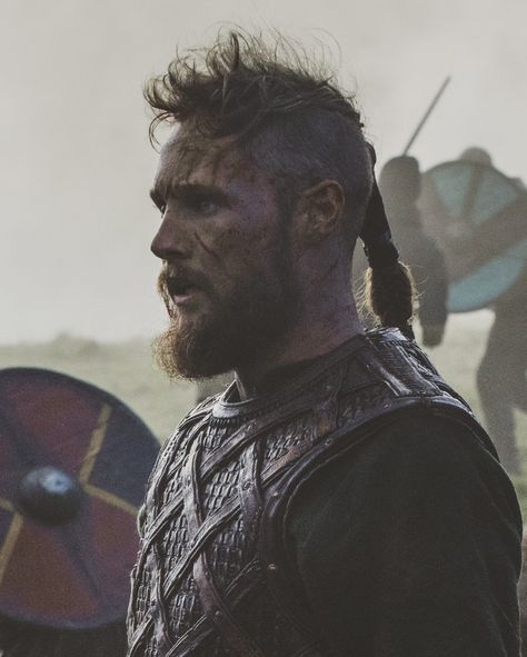 Vikings Ubbe, Sons Of Ragnar, Ragnar Lothbrok Vikings, King Ragnar, Viking Series, Vikings Tv Show, Ivar The Boneless, Vikings Ragnar, Alexander Ludwig