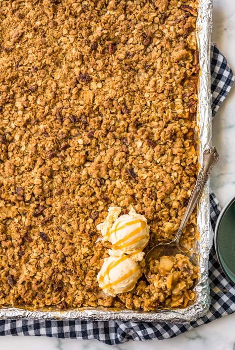 Delicious Apple Crisp, Best Apple Crisp, Apple Caramel, Fresh Strawberry Pie, Apple Crisp Recipe, The Cookie Rookie, Cookie Rookie, Fruit Crisp, Baked Fruit