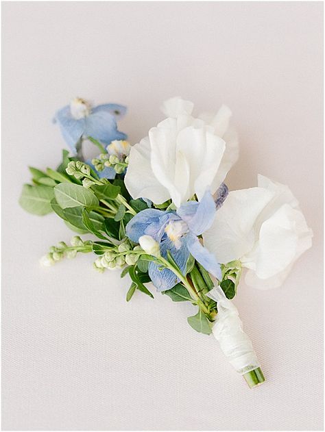 White And Blue Flower Boutonniere, Blue White Boutonniere, Light Blue Flowers Wedding, White Blue Boutonniere, Blue Boutineer, Blue Delphinium Boutonniere, Blue Buttonholes, Minimal Flower Wedding, White And Blue Boutonniere