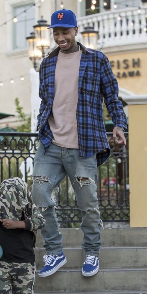 Men Jeans Jacket Outfit, Men’s Street Wear Outfits Fall, Rap Fashion, Winter Swag Outfits Men, Mens Urban Fashion, Men's Urban Style, Guys Clothes Style Mens Fashion, Outfit Para Hombre Casual Jeans, Men’s Winter Street Outfits