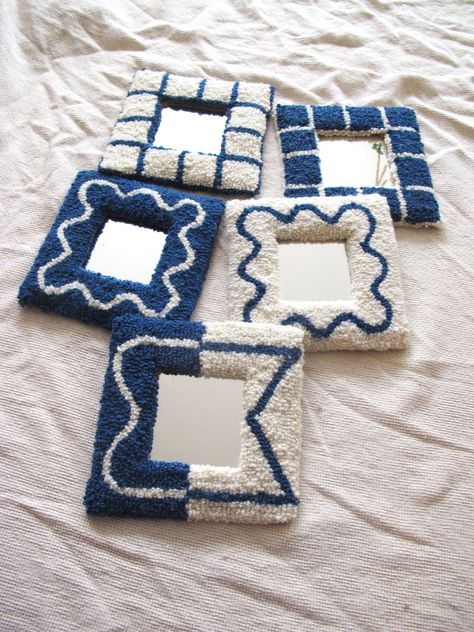 Mirror Wall Decor Bedroom, Tufted Mirror, Rug Wall Art, Decorated Mirror, Small Gifts For Women, Full Wall Mirror, Tufting Diy, Wall Decor Geometric, Wet Felting Projects