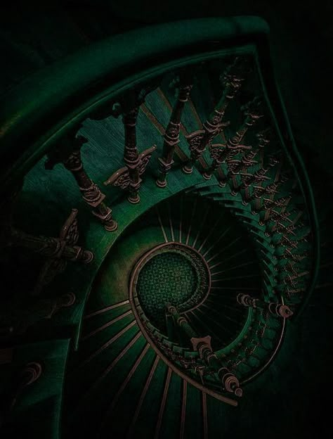 Phtalo Green, Emerald Aesthetic, Phthalo Green, Slytherin Vibes, Viridian Green, Green Academia, Dark Forest Aesthetic, Dark Green Wallpaper, Dark Green Aesthetic