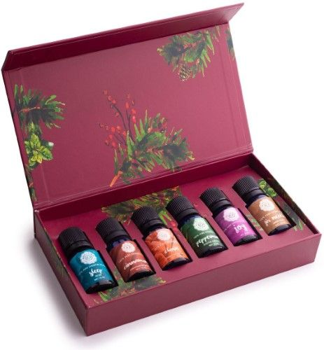 Six Piece Essential Oil Holiday Gift Set (6 piece) by Woolzies, Red Oil Packing Design Bottle, Woolzies Essential Oils, Essential Oil Package Design, Aroma Oil Package, Essential Oils Packaging Design, Essential Oil Packaging Design, Essential Oils Packaging, Essential Oil Packaging, Perfume Versace