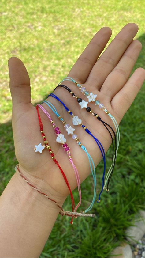 Diy Rakhi Handmade Ideas Easy, Rakhi Ideas Handmade, Diy Rakhi Handmade Ideas, Girly Bracelets, Handmade Rakhi, Diy Beaded Bracelets, Friendship Bracelets Designs, Bracelets Handmade Diy, Bracelet Craft Diy