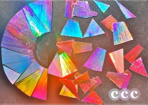 Mosaic With Cds, Cd Mosaic Diy, Paper Mosaic Art Ideas, Dvd Mosaic, Dvd Crafts, Dvd Craft, Recycled Cd Crafts, Diy Crystal Crafts, Cd Mosaic