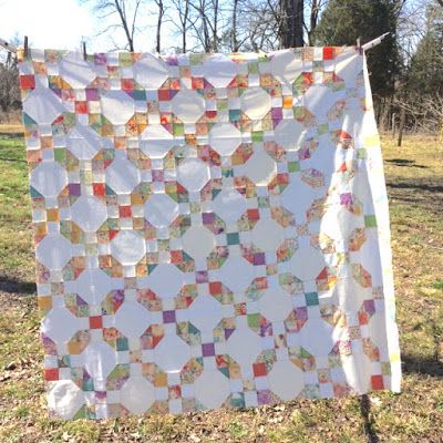 Confessions of a Fabric Addict: Nifty Nines Quilt-Along - Daisy Chain! Quilt Along, Chain Tutorial, Quilt Colors, Baby Quilt Size, Charity Quilts, Peach Design, Quilting Blogs, 9 Patch Quilt, Quilt Square Patterns