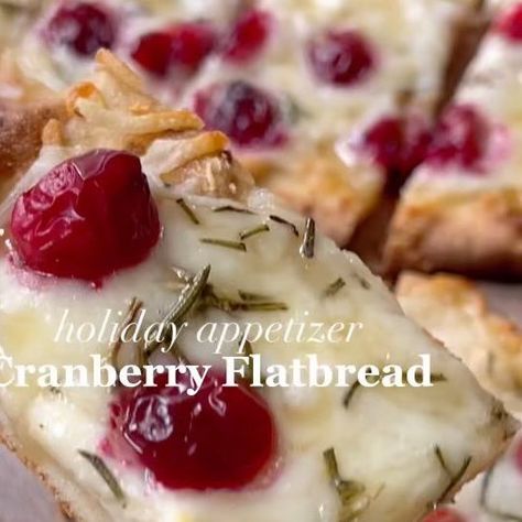 55K views · 2.6K likes | Taylor Dadds on Instagram: "Cranberry Flatbread✨ last minute app to make this weekend that’s so simple too! the combo of melted cheese, cranberry & honey is🤌🏼 follow @onebalancedlife for more easy recipes! Grab the full recipe at the link in my bio or by searching “Cranberry Flatbread” at onebalancedlife.com" Cheese Flatbread, Cranberry Cheese, Balsamic Glaze, Melted Cheese, Flatbread, Food App, Savoury Food, Cranberry, Christmas Food