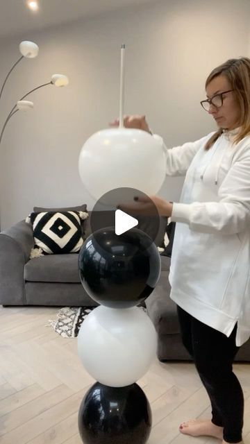 Decorate Coworkers Office For Birthday, Fun Balloon Columns, Link O Loons Balloons, Black Balloon Decorations, Balloon Bouquet Ideas Birthday, Balloon Columns Ideas, Balloon Tricks, Balloon Sculptures Diy, Balloons Columns