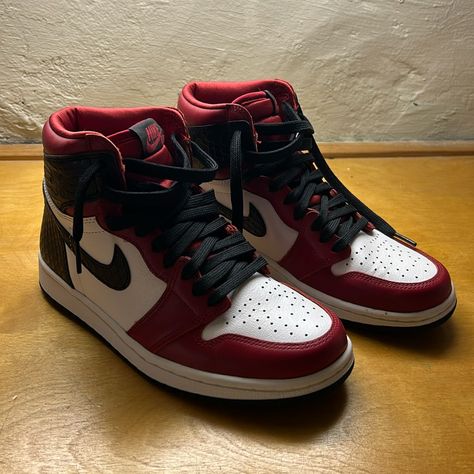 Never Worn No Box Pretty Sneakers, Cute Shoe, Pretty Shoes Sneakers, Jordan Shoes Retro, Shoes Sneakers Jordans, All Nike Shoes, Nike Shoes Jordans, Jordan 1 High Og, Cute Nike Shoes