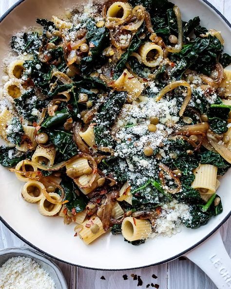 Pasta with Kale, Lentils and Caramelized Onions | The Lemon Apron Lentil Kale, Mujadara Recipe, Onion Pasta, Lentil Dishes, Vegan Lentil, Watermelon Cake, Middle Eastern Dishes, Small Pasta, Perfect Pies