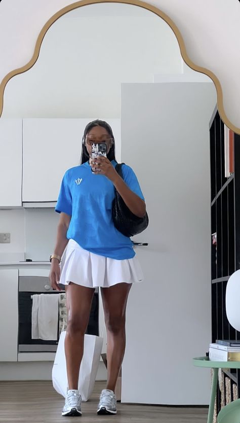 Cute Tennis Skirt Outfits For Summer, Summer Outfit Black Girlies, Cute Outfit Ideas Baddie, Plus Size Streetwear Summer, Uni Summer Outfits, Tennis Skirts Outfit, Tennis Skirt Outfit Black Women, Tennis Aesthetic Outfit, Casual Skirt Outfits Summer