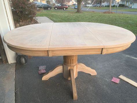 Refinished Dining Table Oval Dining Table Makeover, Refinished Dining Table, Old Dining Table, Oval Kitchen Table, Oval Dining Room Table, Refinished Table, Dining Room Table Makeover, Painted Dining Table, Dining Table Makeover