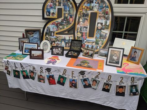 Graduation Party Ideas High School Picture Display, Senior Serve Table Ideas High Schools, Senior Night Tables Ideas, Graduation Picture Table Display, Graduation Tables Display, Country Senior Table, Senior Table Decorations, Rustic Senior Table, Bowling Graduation Party