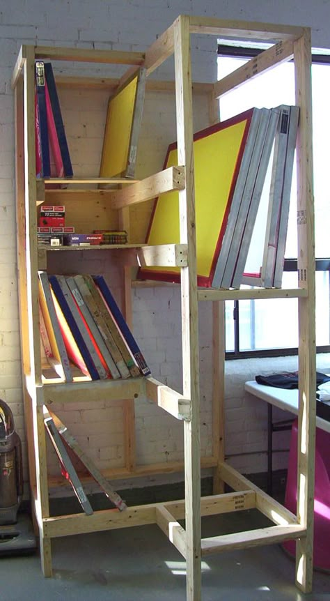 Screen Print Shop Work Spaces, Print Shop Organization, Screen Print Storage Ideas, Screen Print Studio Workspaces, Screenprinting Studio Home, Screen Printing Studio Ideas, Art Studio Storage Small Spaces, Screen Print Studio, Screen Printing Room