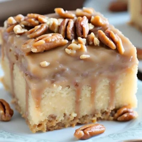 Praline Butter Pecan Sheet Cake Recipe - Bakery Cooks Pecan Pralines Cake Recipe, Pecan Sheet Cake, White Chocolate Pecan Layer Cake, Caramel Pecan Cake, Southern Pecan Praline Sheet Cake, Butter Pecan Sheet Cake, Southern Pecan Praline Cake, Peanut Butter Sheet Cake Recipe, Southern Pecan Caramel Cake