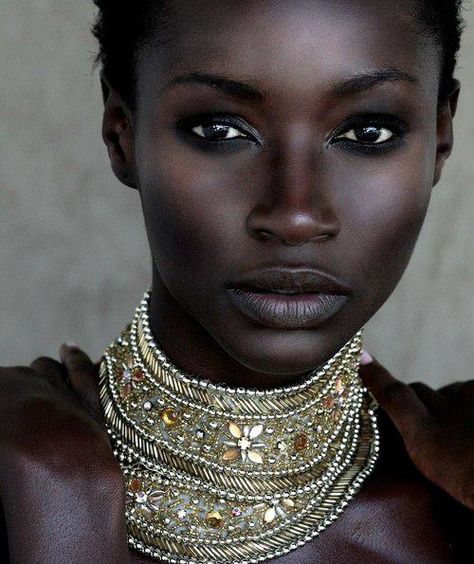 beautiful african woman | Jo's HAVEN.....: Beautiful African women African Beauty, Interesting Faces, 인물 사진, African Women, Black Is Beautiful, Simply Beautiful, Mary Kay, Beautiful Eyes, Pretty Face