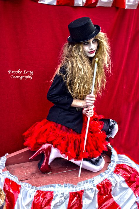 dark beauty spooky portrait gown dress creepy art photography model conceptual photo shoot white face paint circus top hair freakshow carnival red big top ring leader Circus Halloween Costumes, Carnival Images, Haunted Carnival, Creepy Circus, Creepy Halloween Costumes, Creepy Carnival, Halloween Circus, Costumes Couples, Scary Halloween Costume