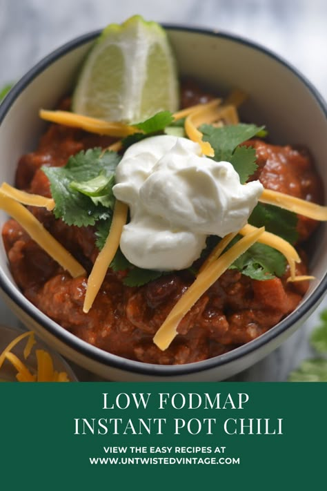 Fast and flavorful Low FODMAP Instant Pot Chili Low Fodmap Beef Stew Instant Pot, Fodmap Chili Recipe, Low Fodmap Chili Seasoning, Instant Pot Recipes Low Fodmap, Fodmap Instant Pot Recipes, Lowfod Map Soup, Low Fodmap Instant Pot, Lowfodmap Chili, Low Fodmap Chili Recipe