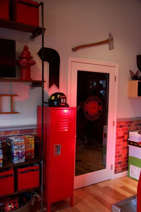 A Firefighter Room Fit for a King - School Lockers Blog Fireman Room, Firefighter Bedroom, Fire Truck Bedroom, Fire Truck Room, Firefighter Room, Truck Room, Diy Sofa Bed, Kids Bedroom Remodel, Guest Bedroom Remodel