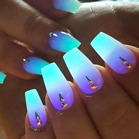 Rave Nails, Nail Art Powder, Epoxy Diy, Neon Acrylic Nails, Dark Nail, Making Candle, Craft Resin, Baby Blue Nails, Sassy Nails