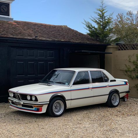 1990 Bmw M3, Old Bmw, Bmw E12, Tottenham Football, Vintage Bmw, Bmw 325, Classic Bmw, Bmw E30 M3, Best Jdm Cars